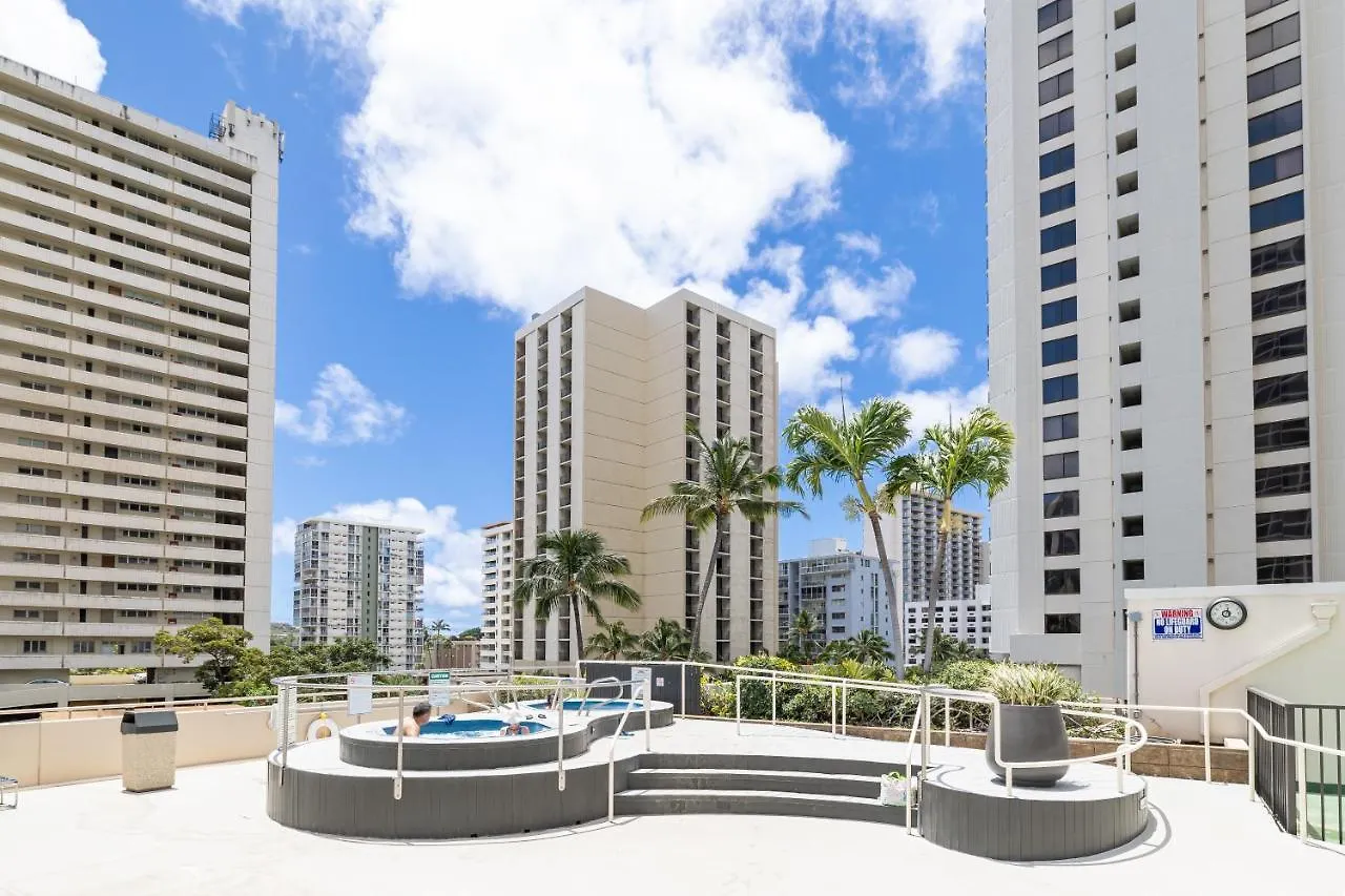 Tastefully Remodeled Apt With Mountain View & Free Parking! Χονολουλού 0*,