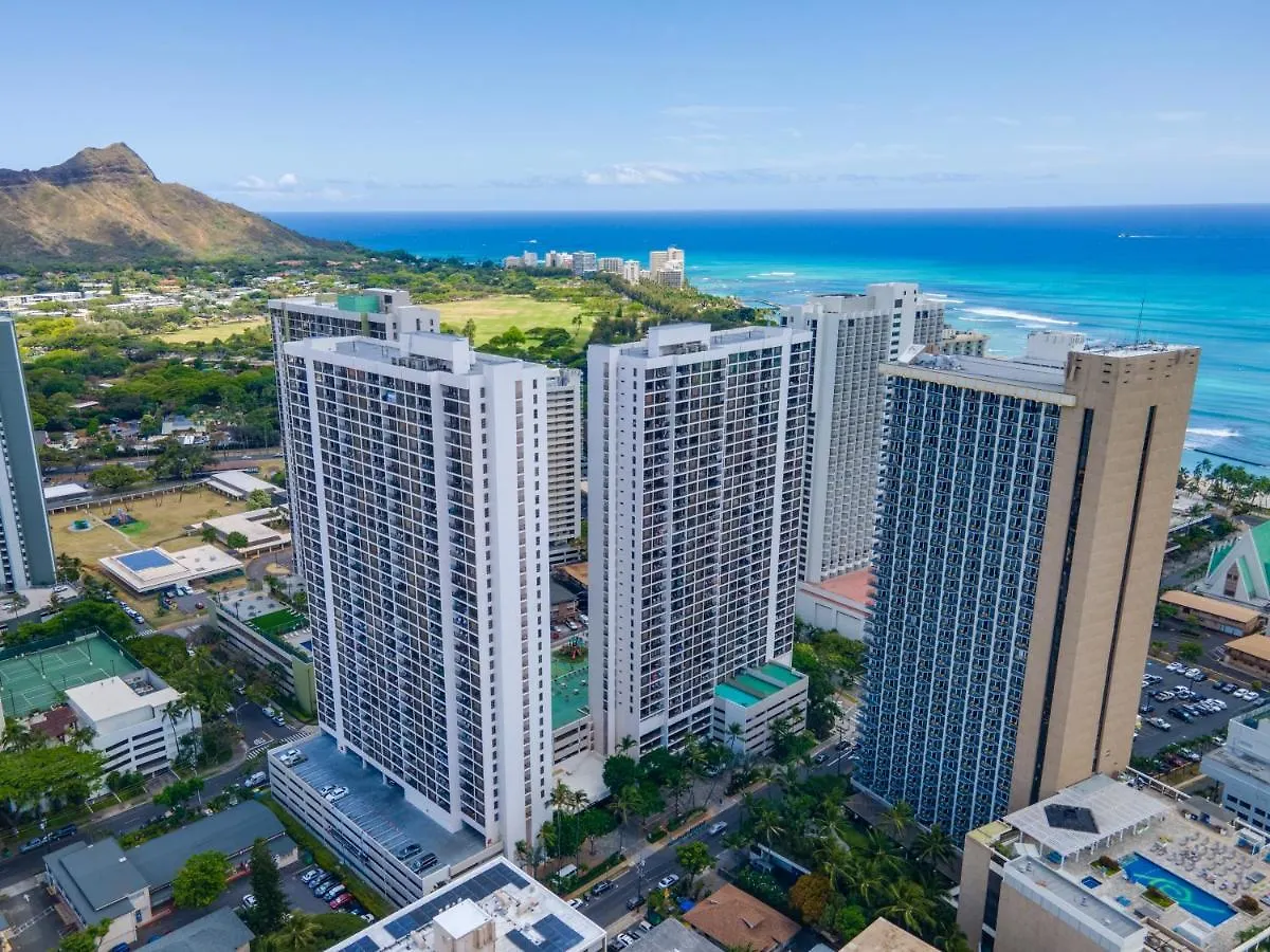 Tastefully Remodeled Apt With Mountain View & Free Parking! Χονολουλού Διαμέρισμα